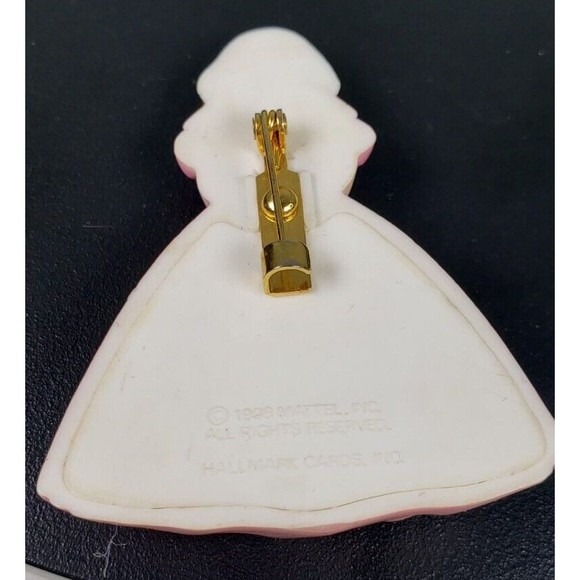 Vintage 1996 Hallmark Barbie Sweet Valentine Pink Dress Lapel Pin Brooch - Picture 10 of 10